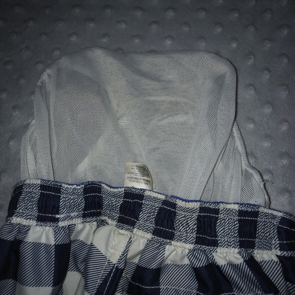 4/$20 Toddler boy OshKosh checkered swim trunks 2T - Picture 13 of 15
